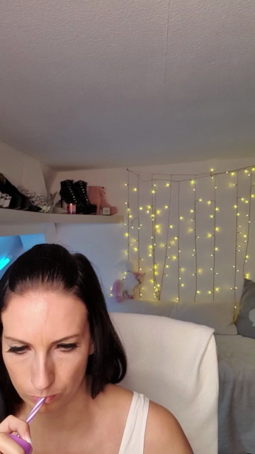 SexyJulia21 10-08-2021 Ass 